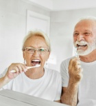 מכשור נשלף ליישור שיניים - תמונת אווירה